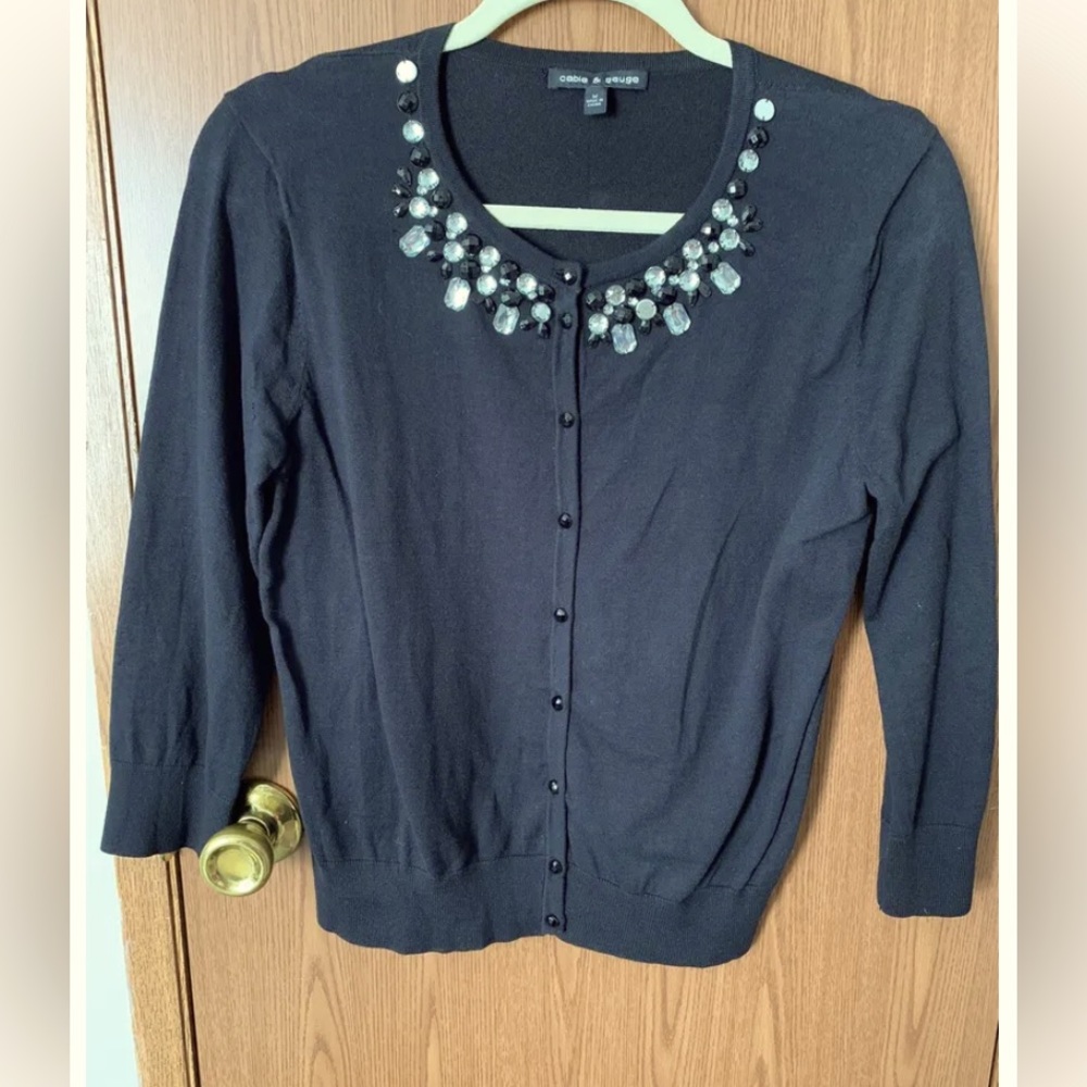Cable And Gage Sweater Size M